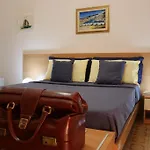 Casa Noemi Bed and Breakfast 3*