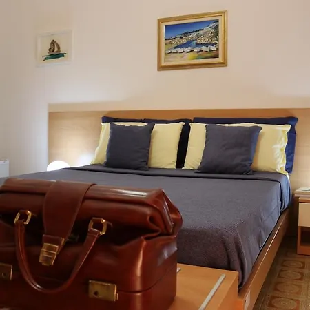 Casa Noemi Bed & Breakfast *