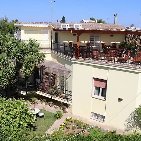 Casa Noemi 3* 우기아노 라 치에사