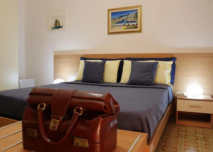 Casa Noemi Bed & Breakfast 3*